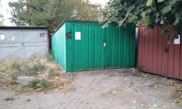 Продължава премахването на незаконни гаражи край булевард „Панайот Хитов“